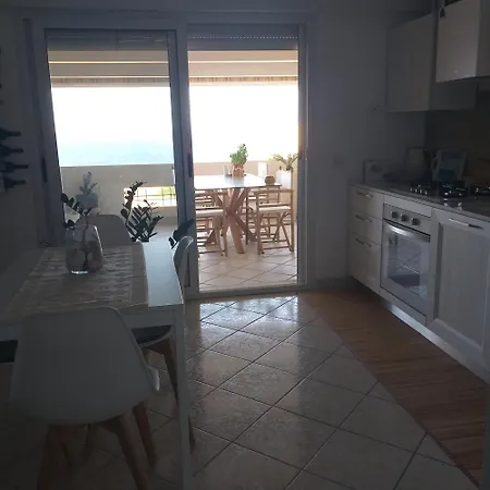 Casa Sul Mare A Semesterbostad Porto Alabe